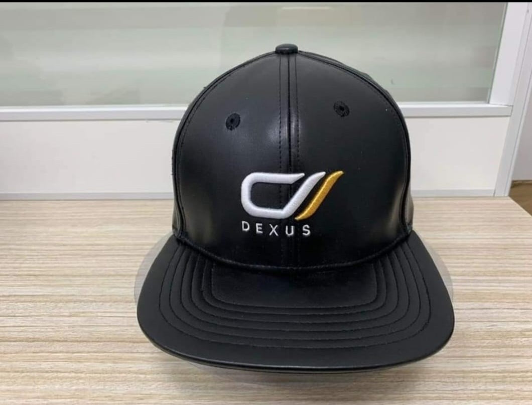 DEXUS BLACK LEATHER CAP